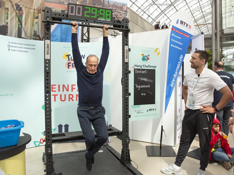 © Claudia Doenitzwww.photos-on-location.com